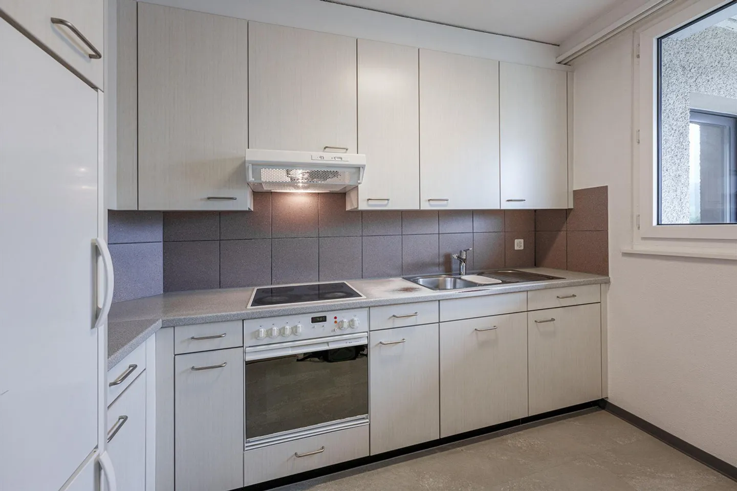 Wohnung im Kern von Embrach (Befristet) - Foto 3 di 7
