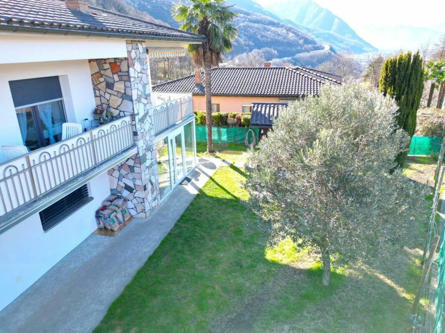 Casa bifamiliare con due appartamenti indipendenti a Sant'Antonino - Foto 16 di 16