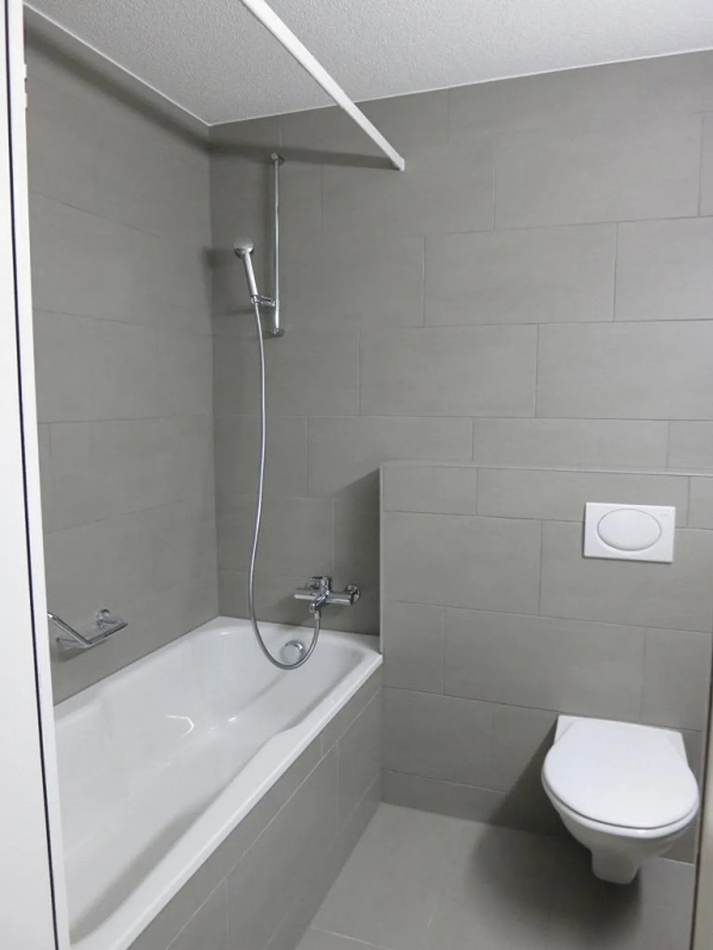 Appartamento moderno nel verde! - Foto 5 di 8