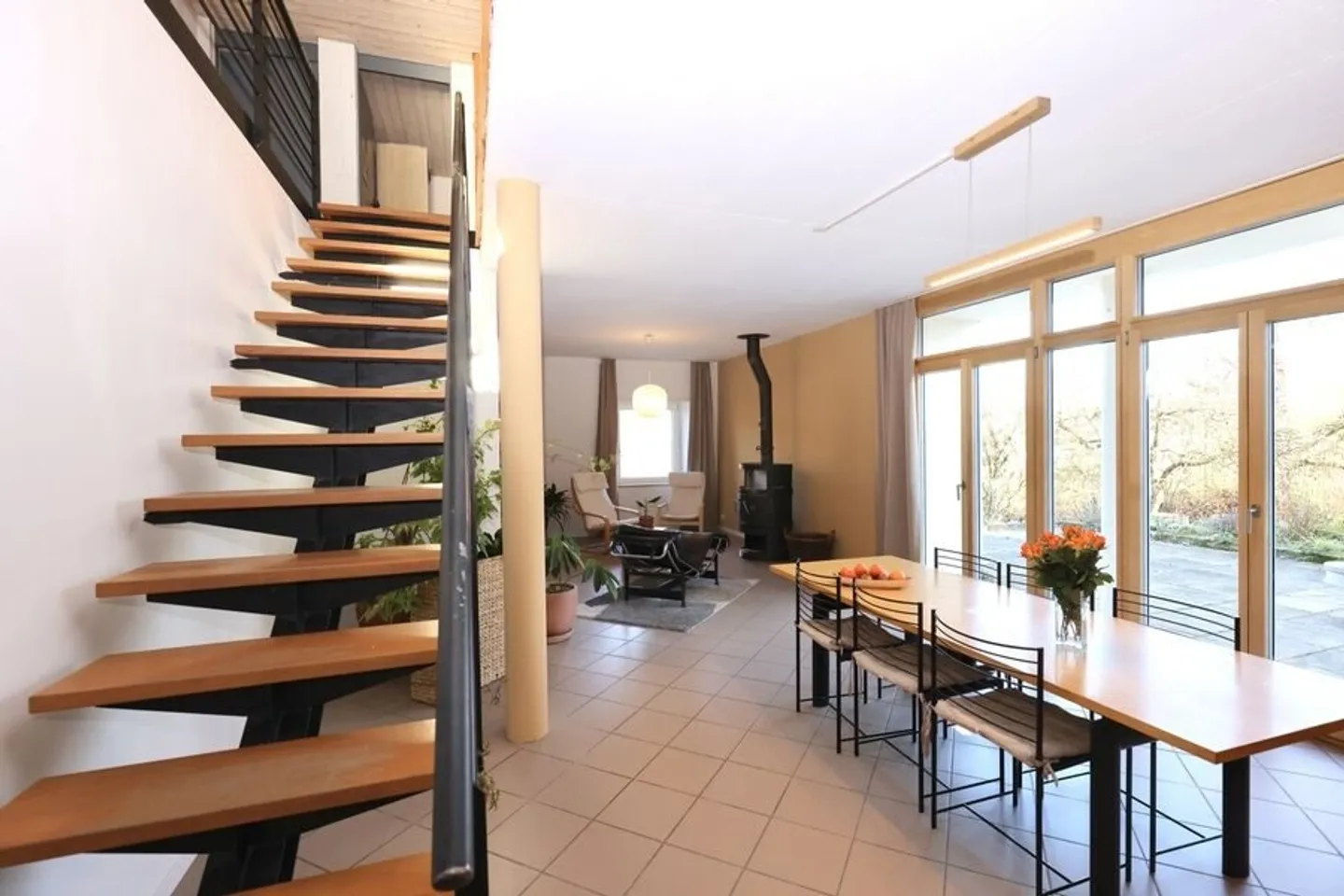 Stepped house for sale - Photo 3 of 13