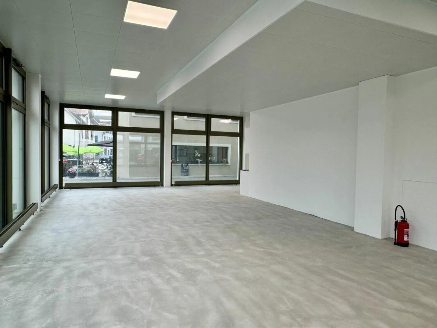 La tua azienda attirerà subito l'attenzione! - Foto 3 di 12