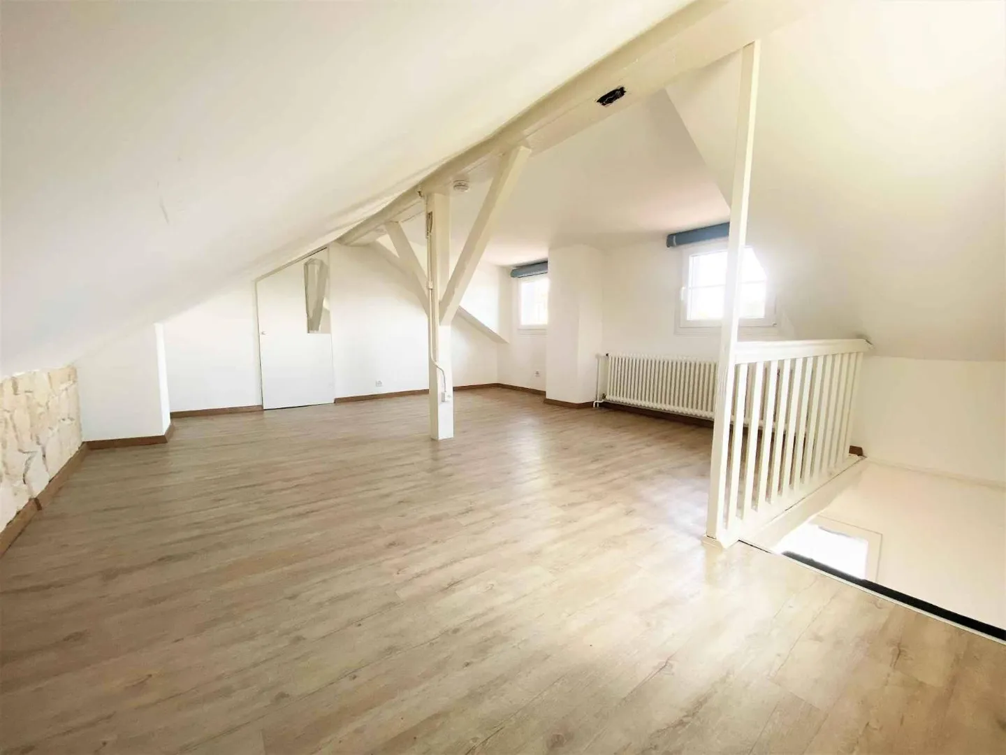Charming detached house - Photo 6 of 9