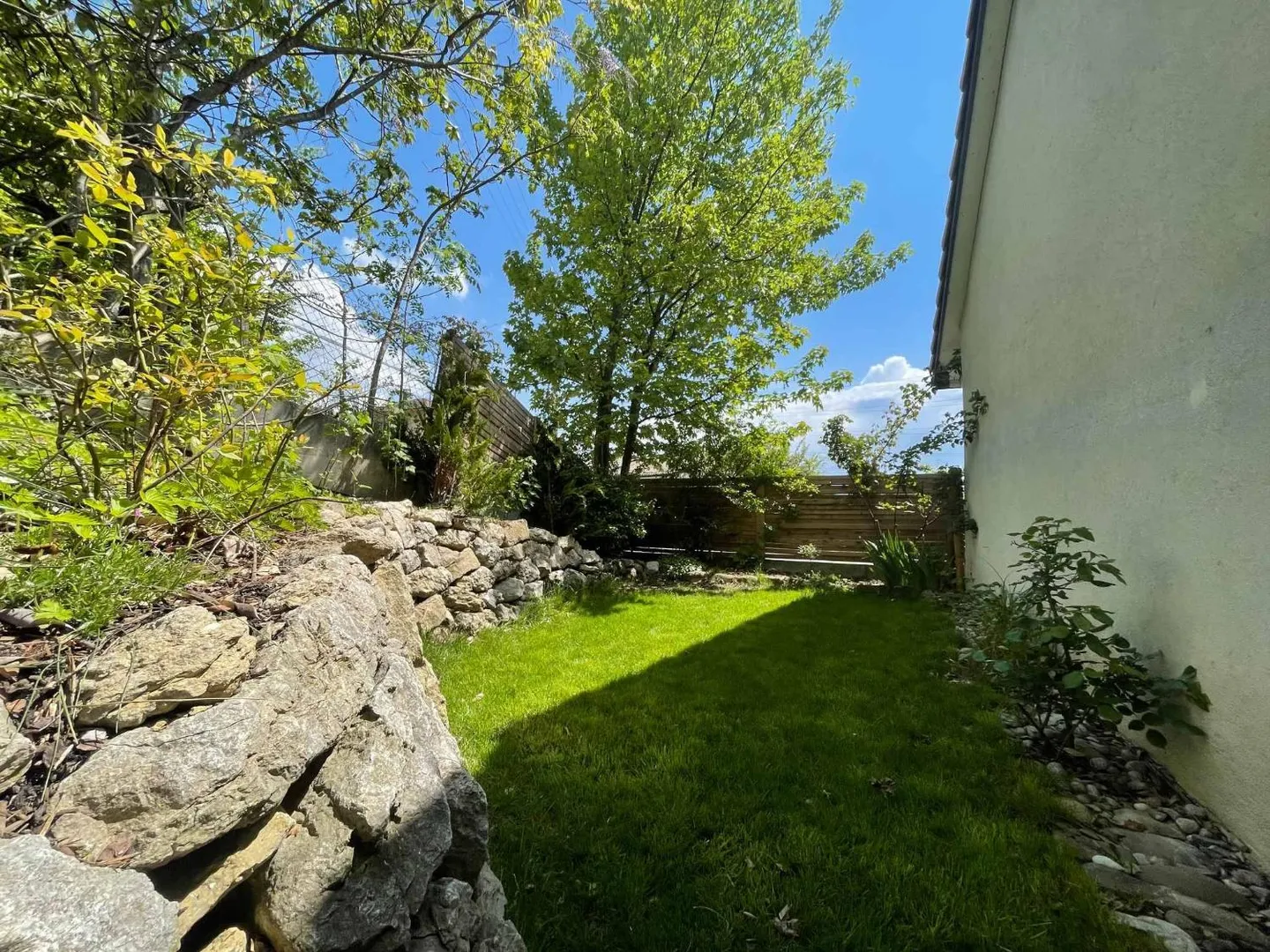 Charming detached house - Photo 9 of 9