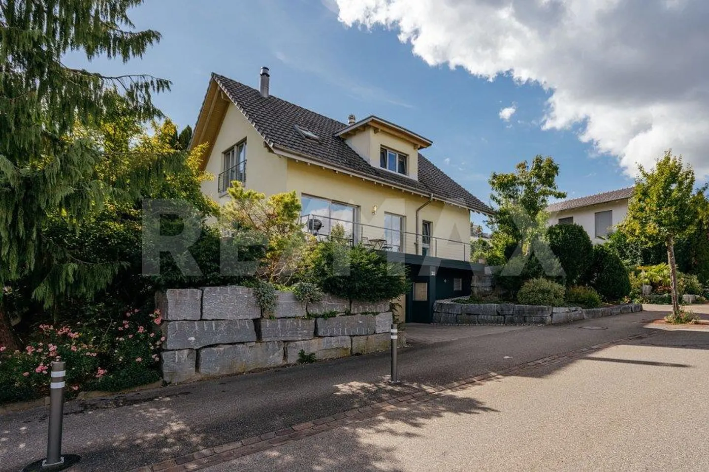 Où la lumière et le panorama façonnent les espaces : Maison individuelle au Heitersberg - Photo 2 sur 13