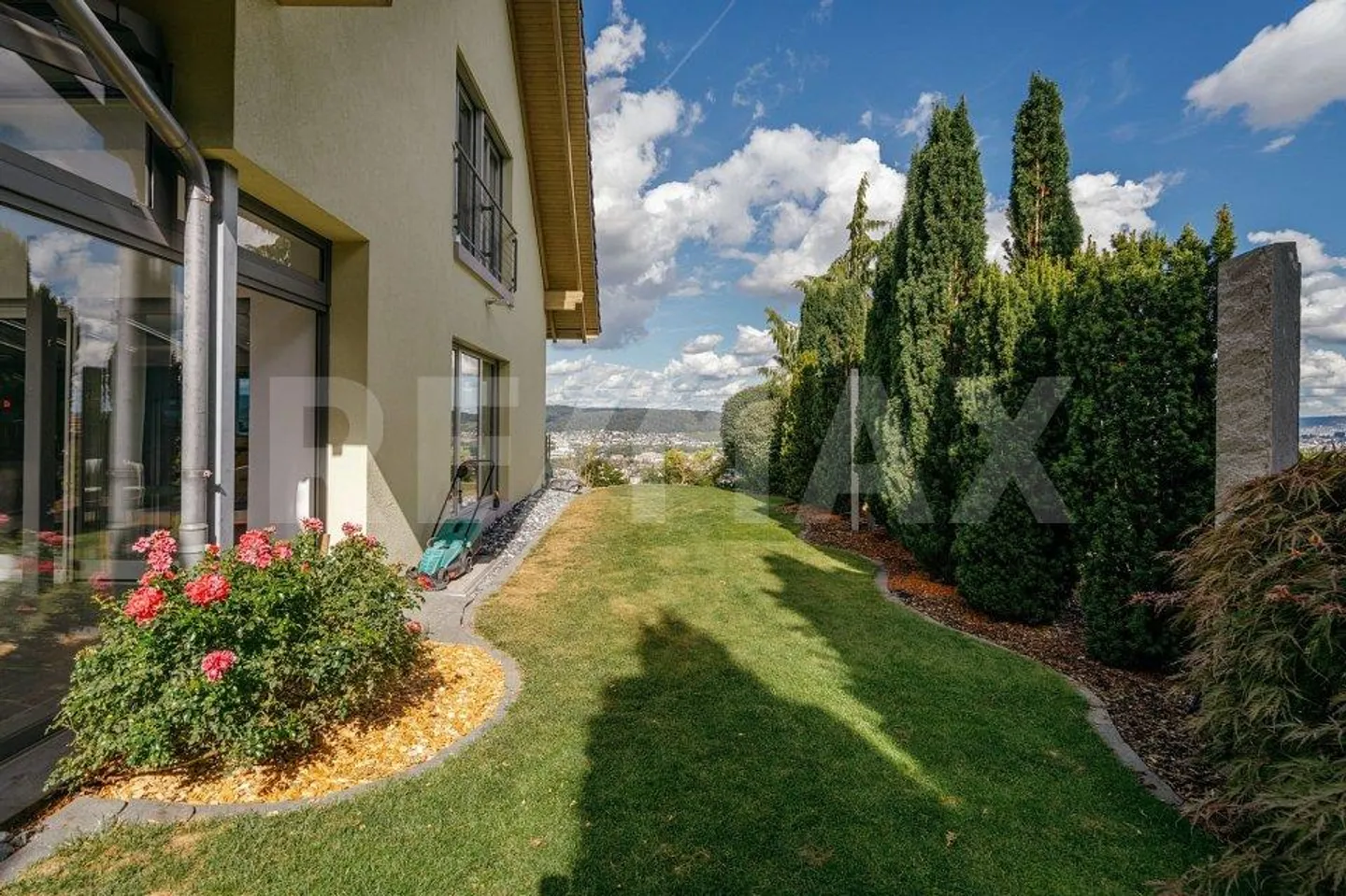 Où la lumière et le panorama façonnent les espaces : Maison individuelle au Heitersberg - Photo 6 sur 13