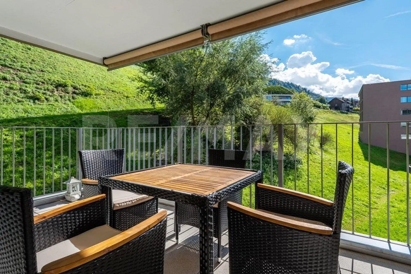 Confort de vie généreux – Appartement familial moderne de 5½ pièces à Gr... - Photo 2 sur 13