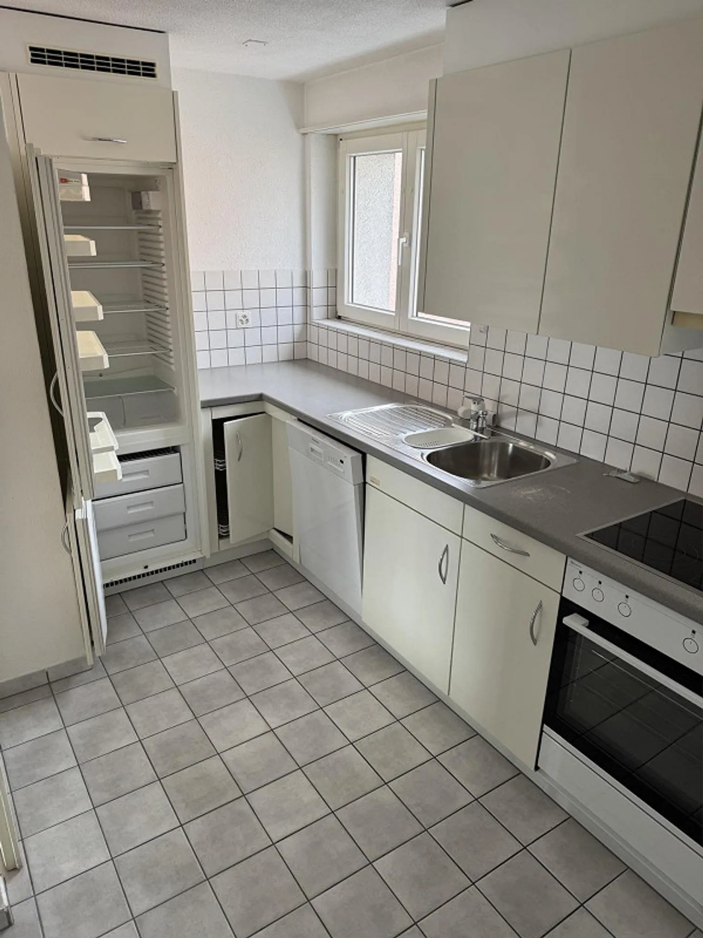5-Room Apartment - Photo 5 of 10