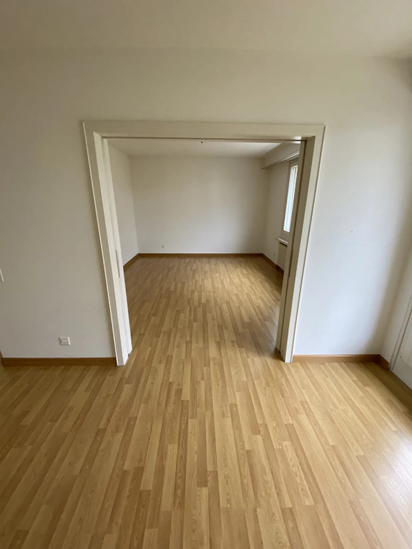 Appartamento Attico 3 1/2 Z' al 2° piano con balcone - Foto 2 di 12