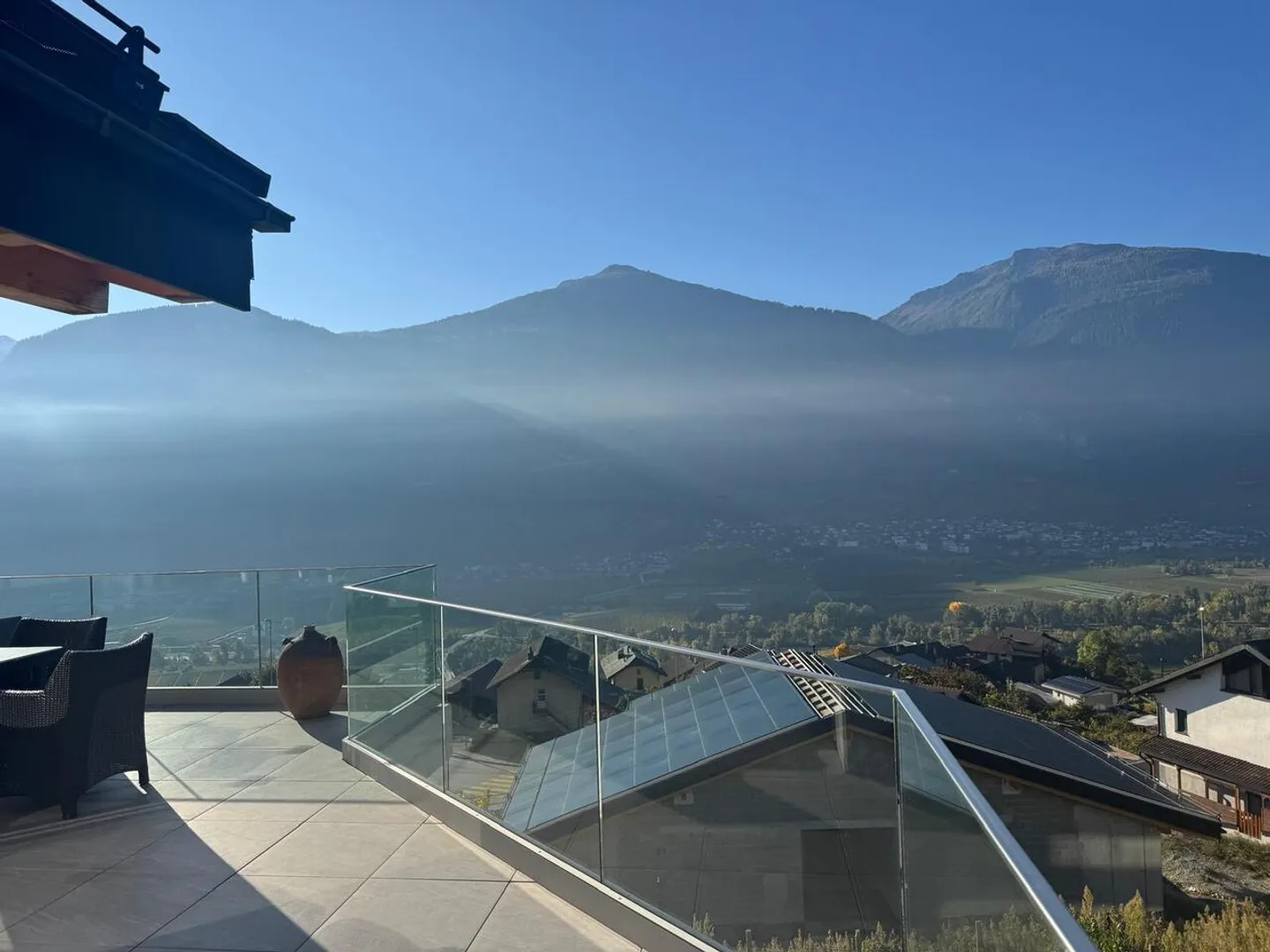 Magnifique Attique 3,5 pièces
Location saisonnière
Corin-de-la-Crête - Photo 11 sur 11