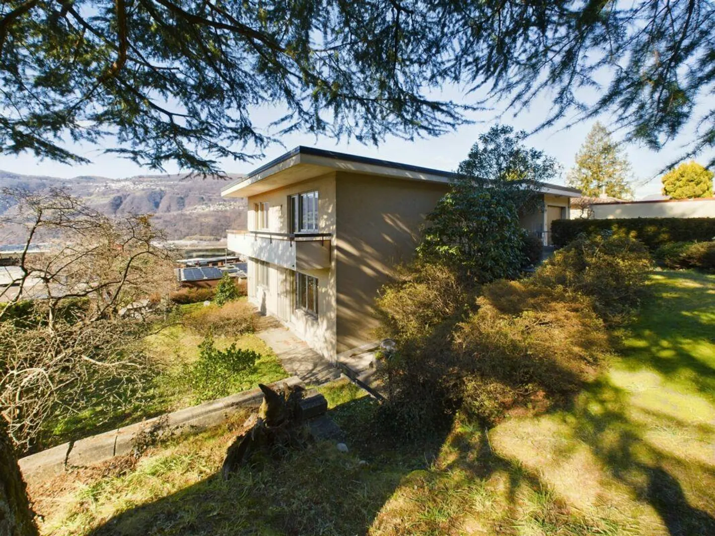 Maison individuelle lumineuse avec un grand potentiel - Photo 18 sur 20