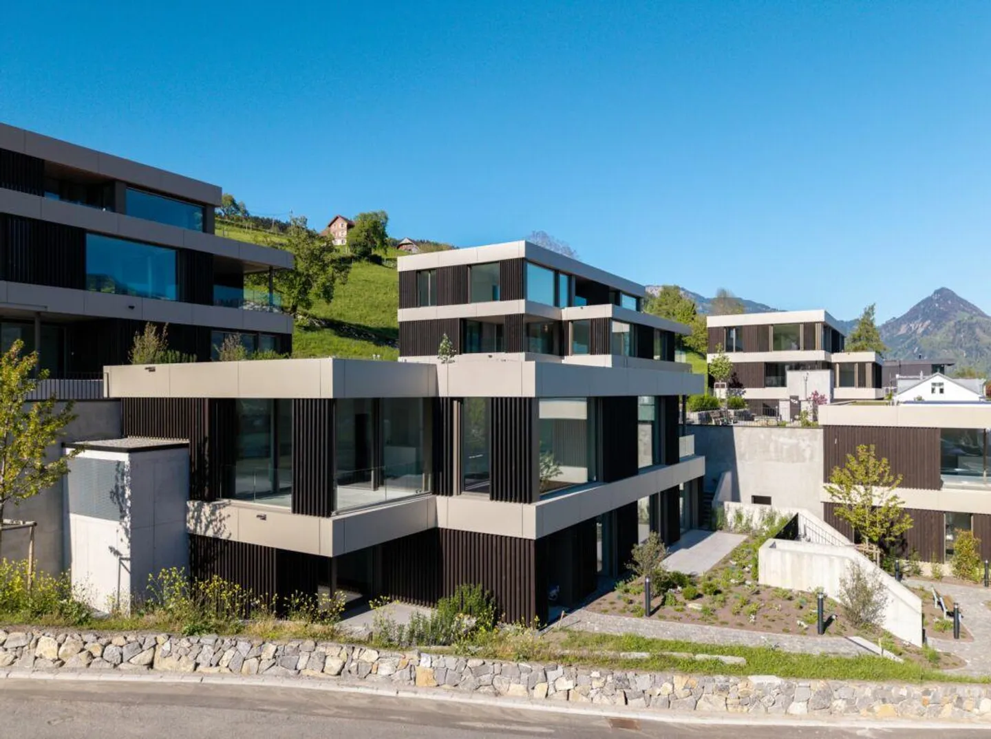 Architecture, Comfort and Sustainability with a View - Photo 1 of 8