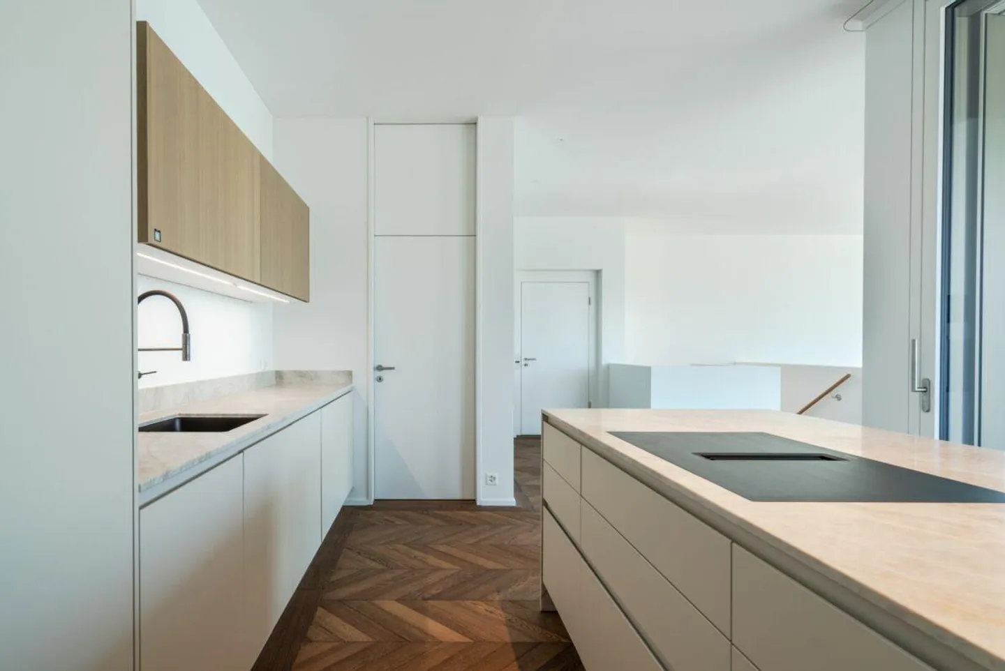 Architecture, Comfort and Sustainability with a View - Photo 3 of 8