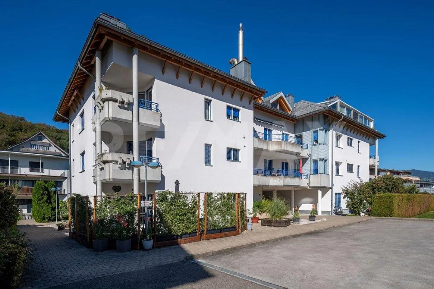 Special living experience in the middle of Tuggen! Large 3.5-room penthouse... - Photo 1 of 13