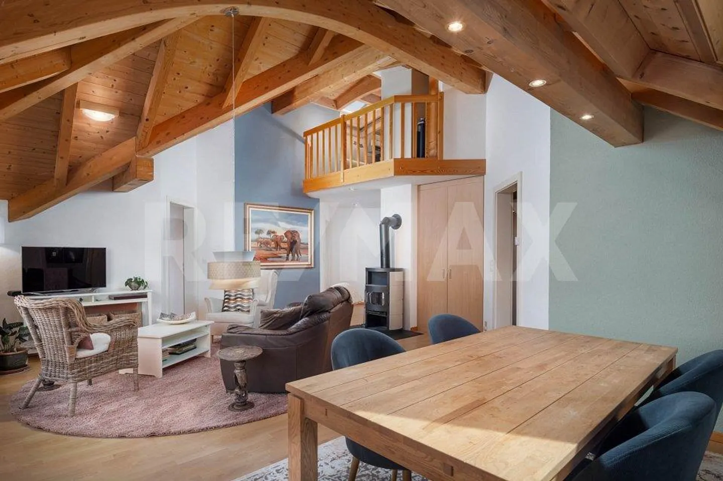 Special living experience in the middle of Tuggen! Large 3.5-room penthouse... - Photo 4 of 13