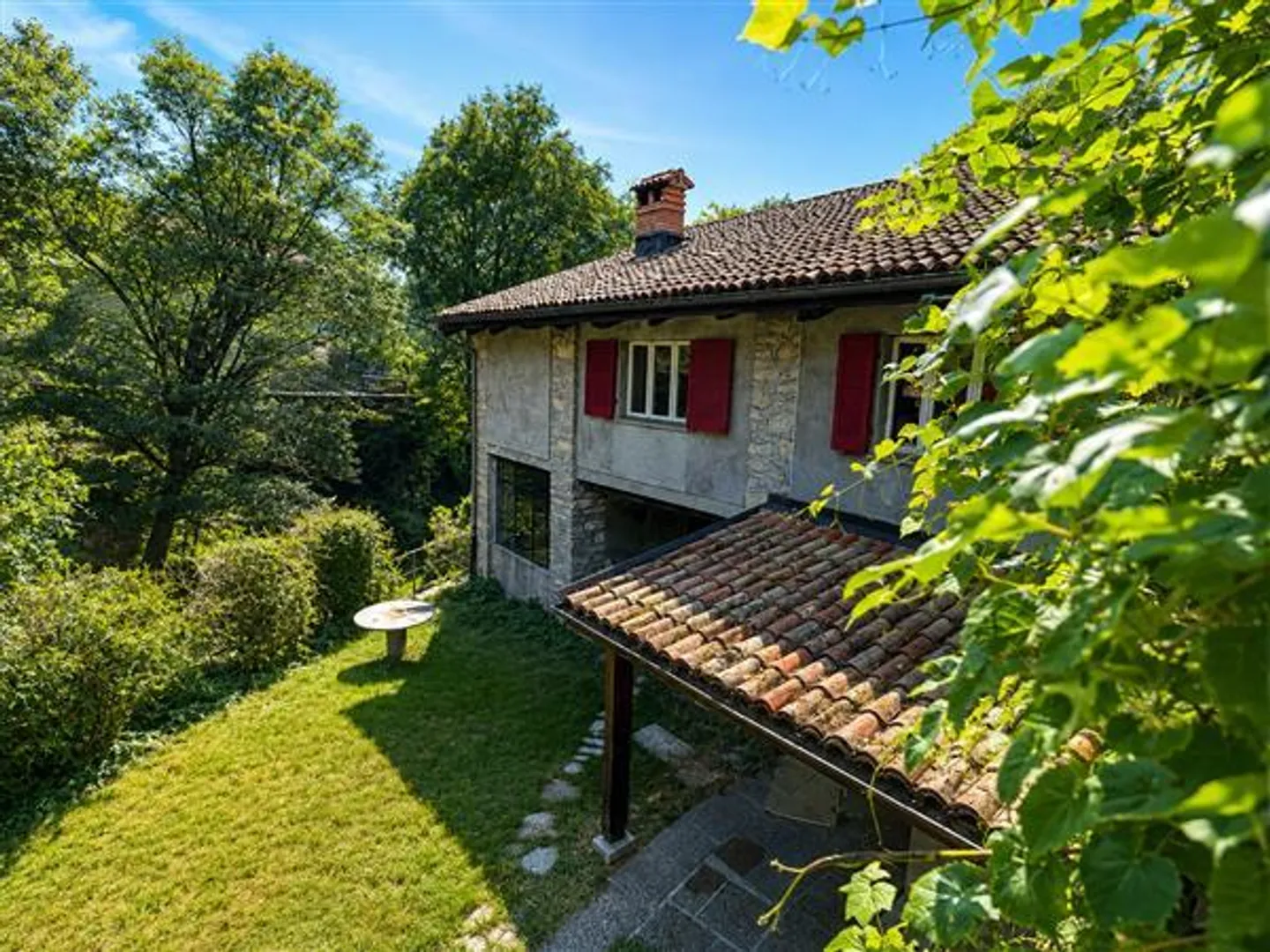 Sagno: Einfamilienhaus 6 Zimmer - Foto 2 von 13