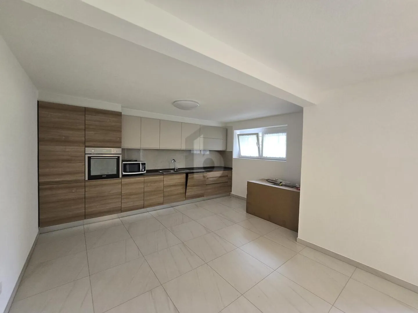 Appartamento Elegante con Giardino a Bellinzona - Foto 3 di 6