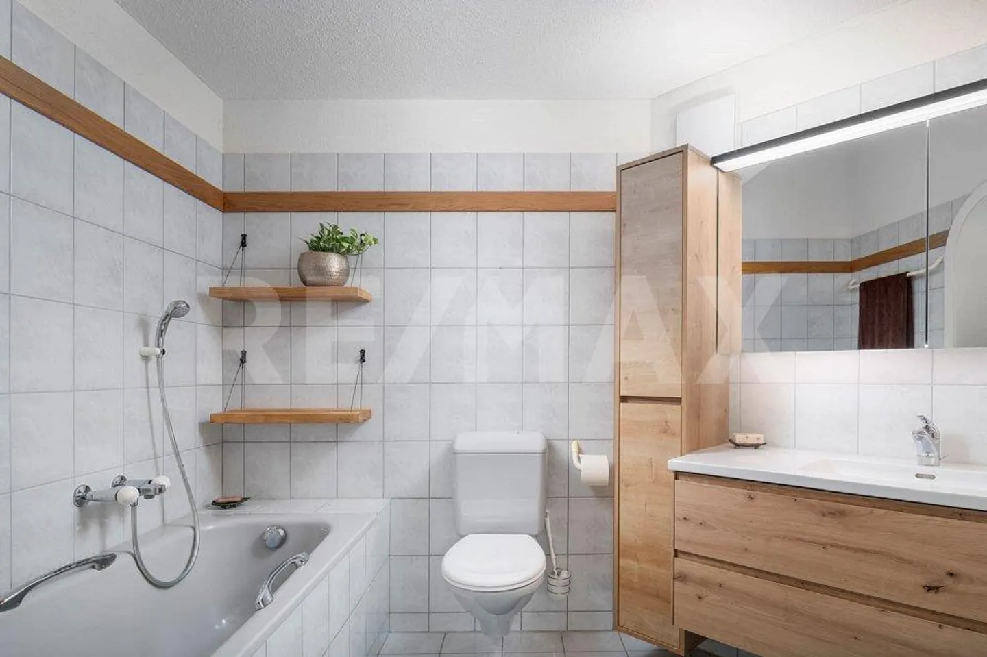 Special living experience in the middle of Tuggen! Large 3.5-room penthouse... - Photo 12 of 13