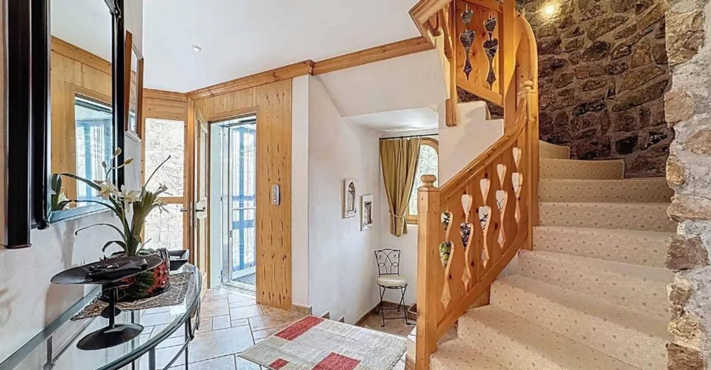 MAGNIFICENT DUPLEX/PENTHOUSE OF 6.5 ROOMS IN THE CENTER WITH A VERY BEAUTIFUL VIEW - Photo 8 of 13