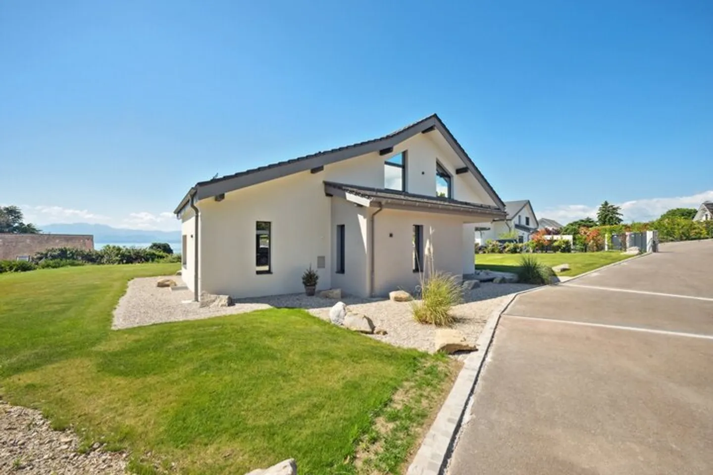 EXKLUSIVE VILLA IN SAINT-PREX MIT PANORAMABLICK AUF DEN GENFERSEE - Foto 7 von 7