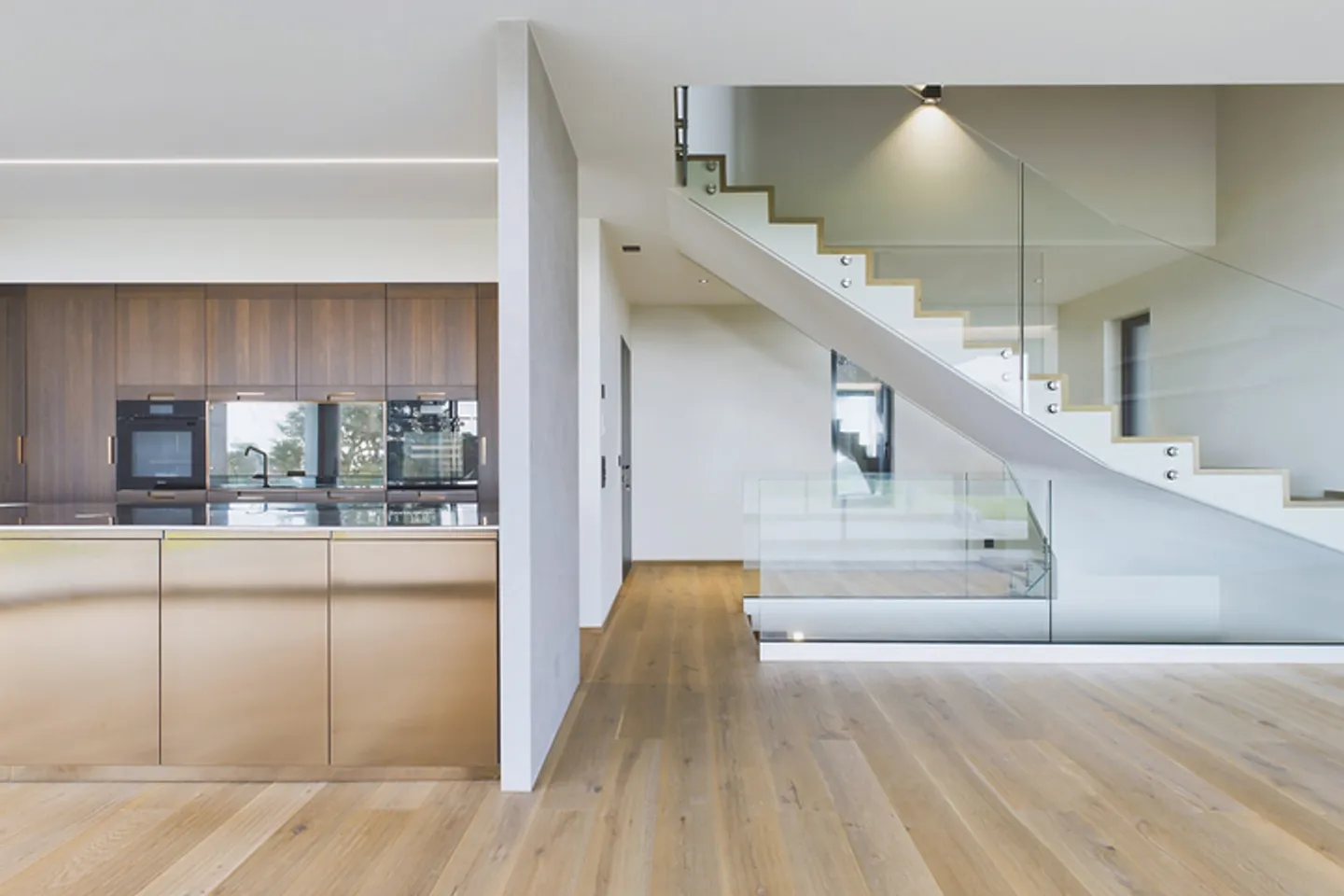 EXKLUSIVE VILLA IN SAINT-PREX MIT PANORAMABLICK AUF DEN GENFERSEE - Foto 1 von 7