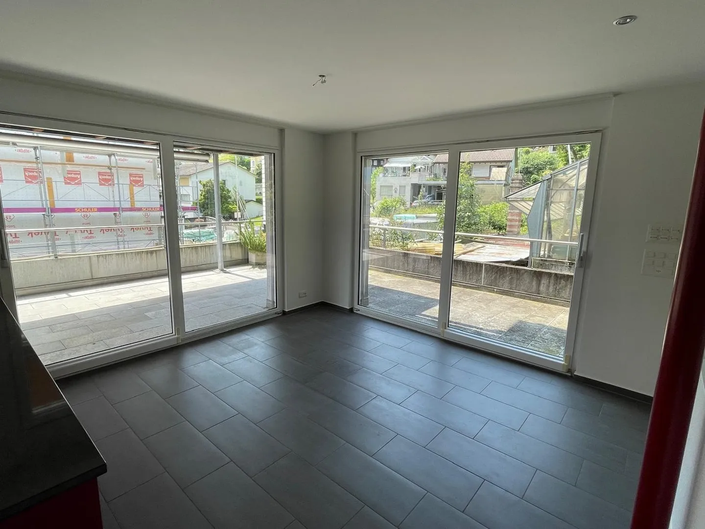 Charming 5.5-Room Semi-Detached House in Weggis with Lake View - Photo 2 of 18