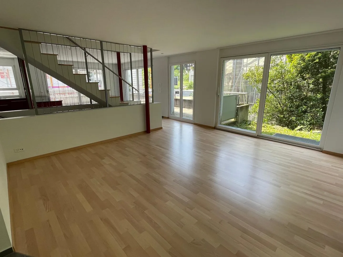 Charming 5.5-Room Semi-Detached House in Weggis with Lake View - Photo 1 of 18