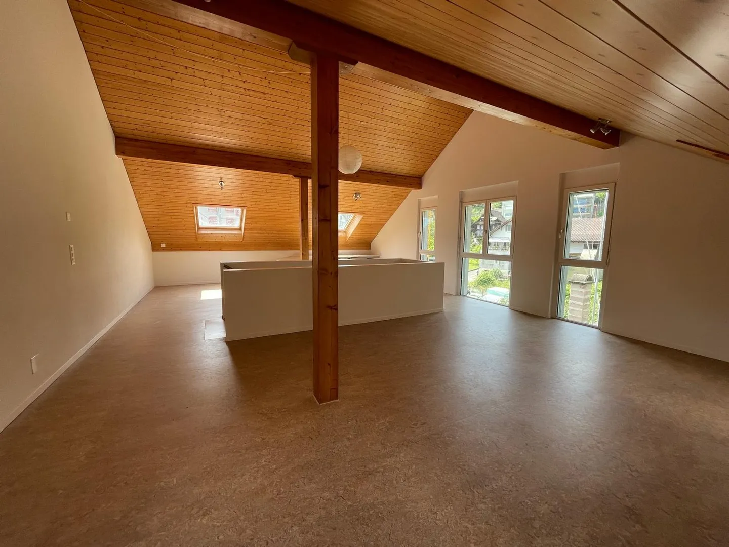 Charming 5.5-Room Semi-Detached House in Weggis with Lake View - Photo 12 of 18