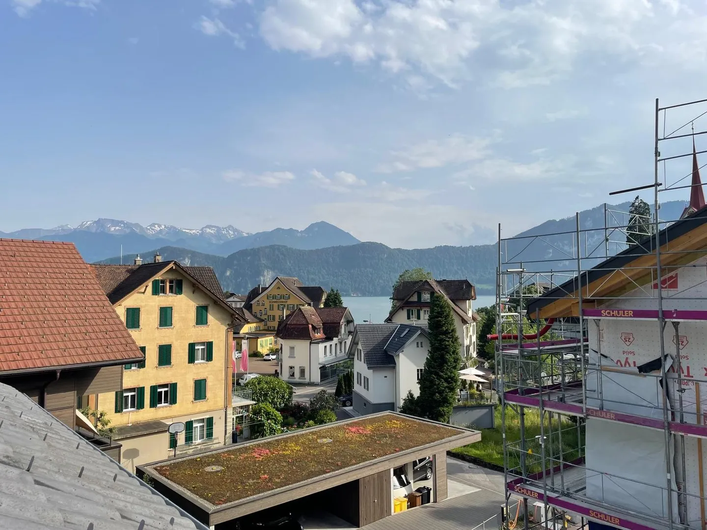 Charming 5.5-Room Semi-Detached House in Weggis with Lake View - Photo 16 of 18