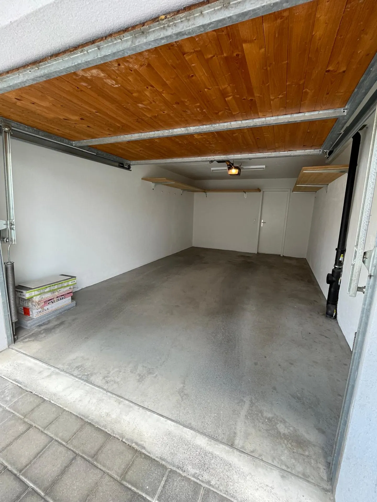 Charming 5.5-Room Semi-Detached House in Weggis with Lake View - Photo 18 of 18