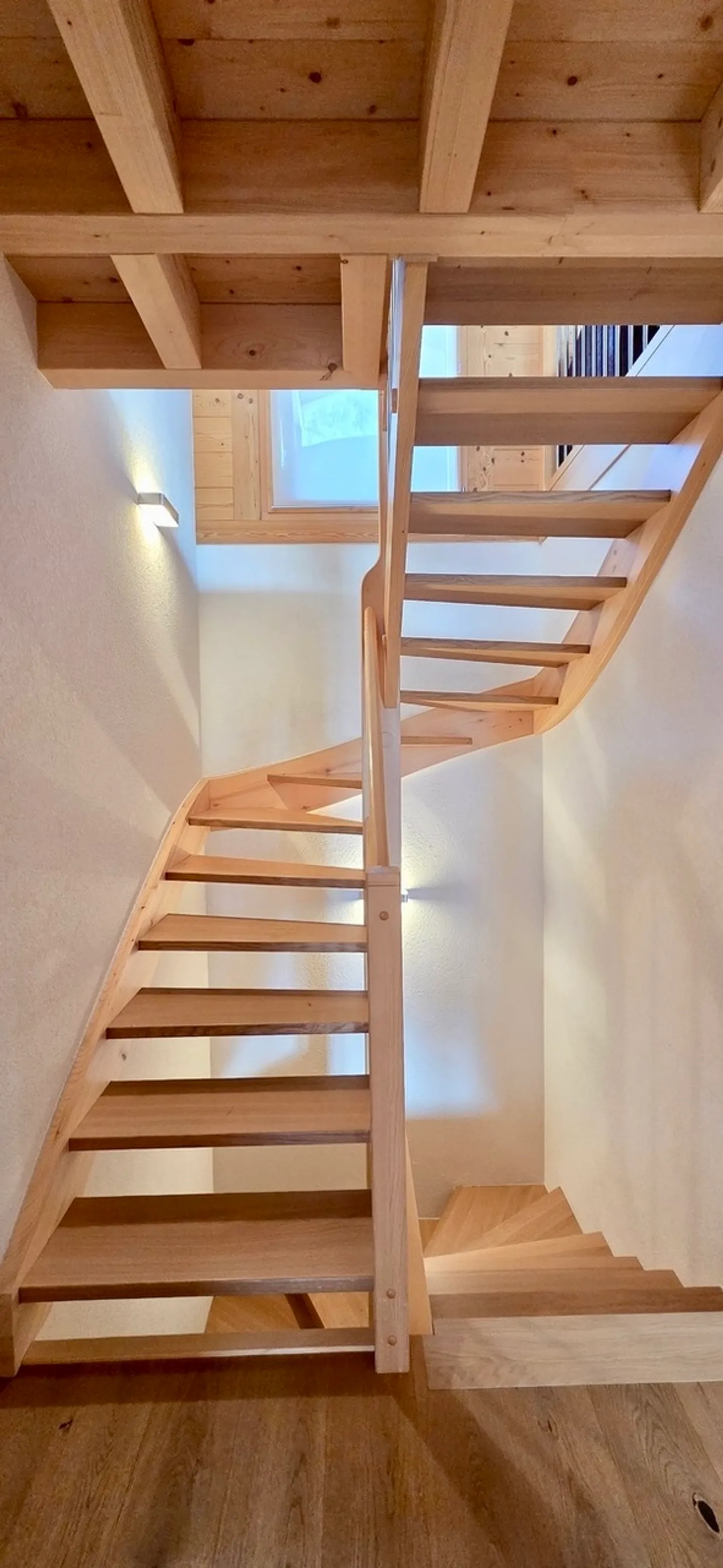 Chalet for sale - Photo 4 of 14