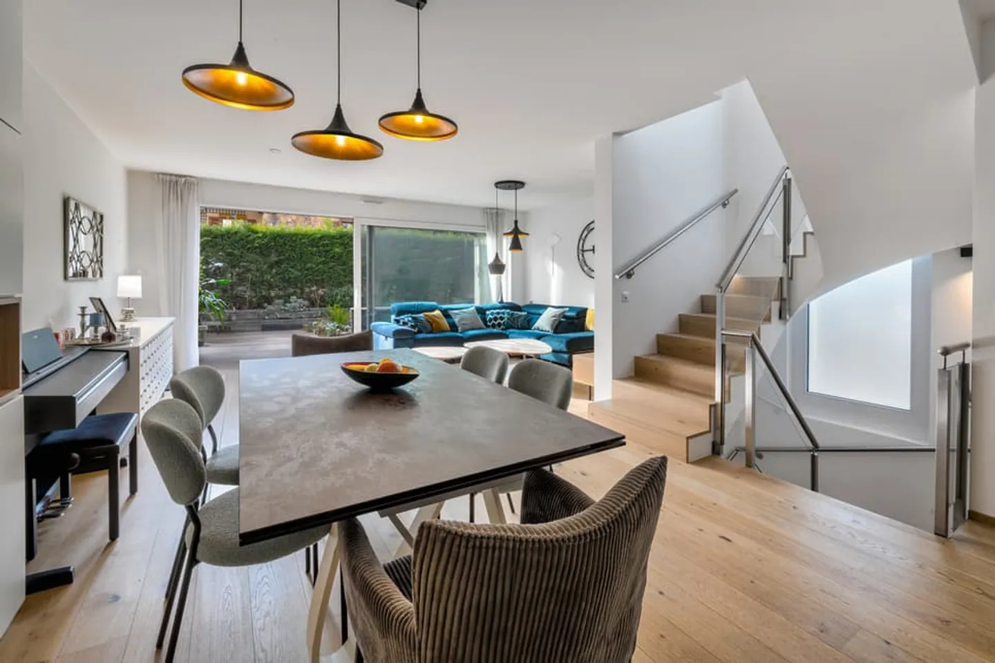 Villa contemporaine en pignon - Foto 4 von 11
