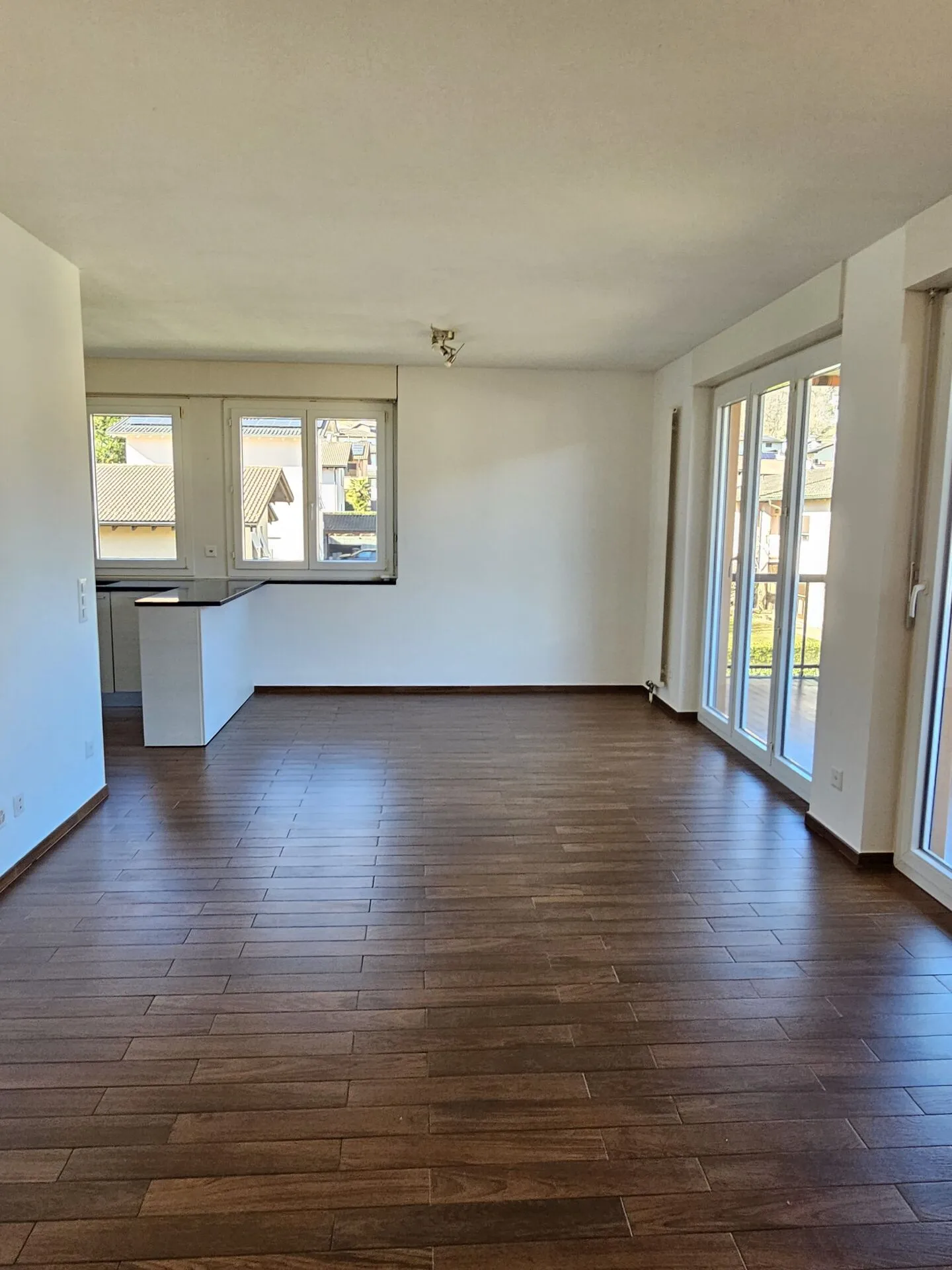 3,5 Zimmer mit Klimaanlage - Foto 2 von 8