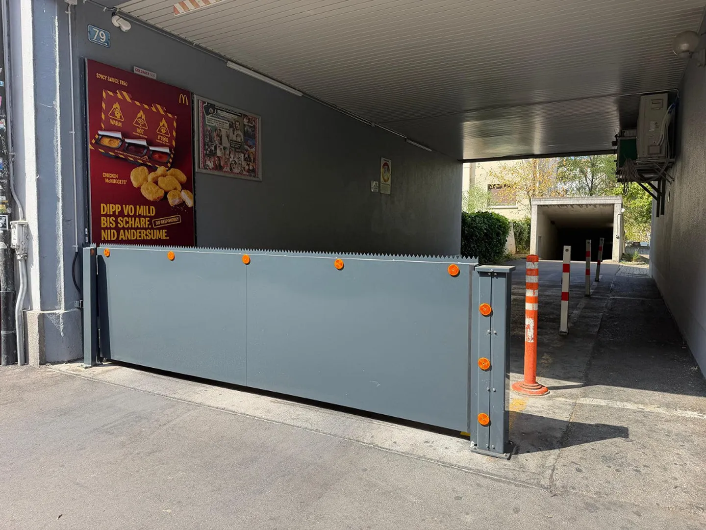 Gedeckter Parkplatz in Basel - Foto 6 von 7