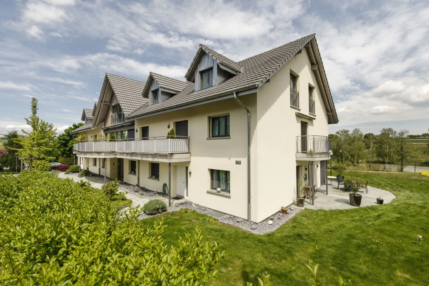 Appartamento con terrazza di 370 m2 nel verde - Foto 17 di 18
