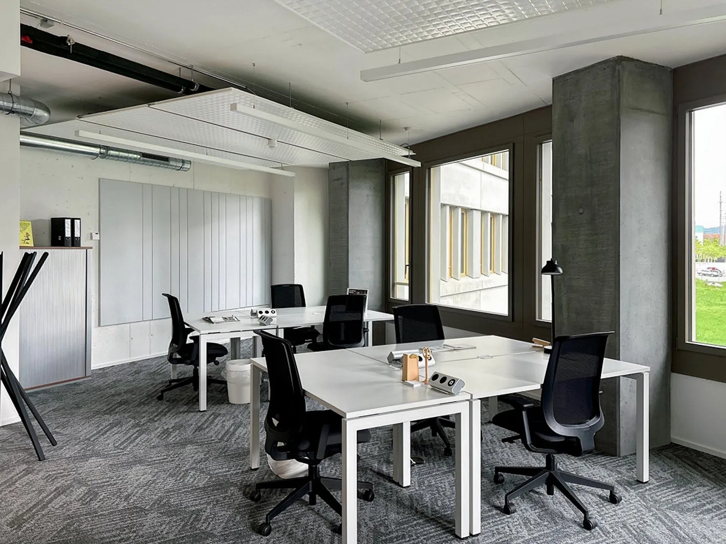 Geräumiges Büro für Teams in Zug - Foto 1 von 8