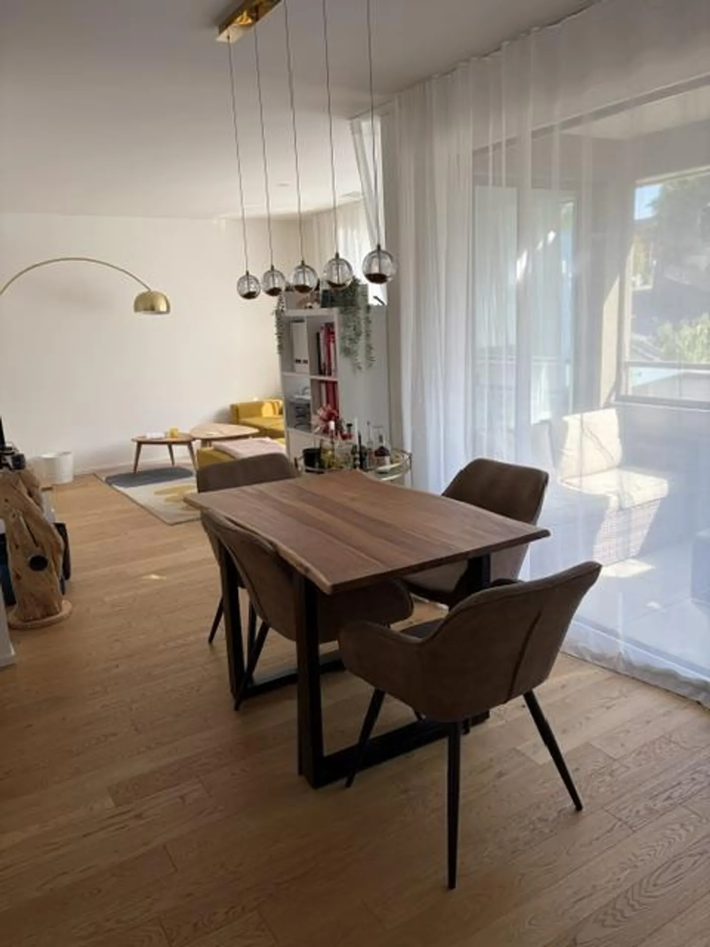 Modern 2.5-room apartment with loggia in Liestal - Photo 3 of 10