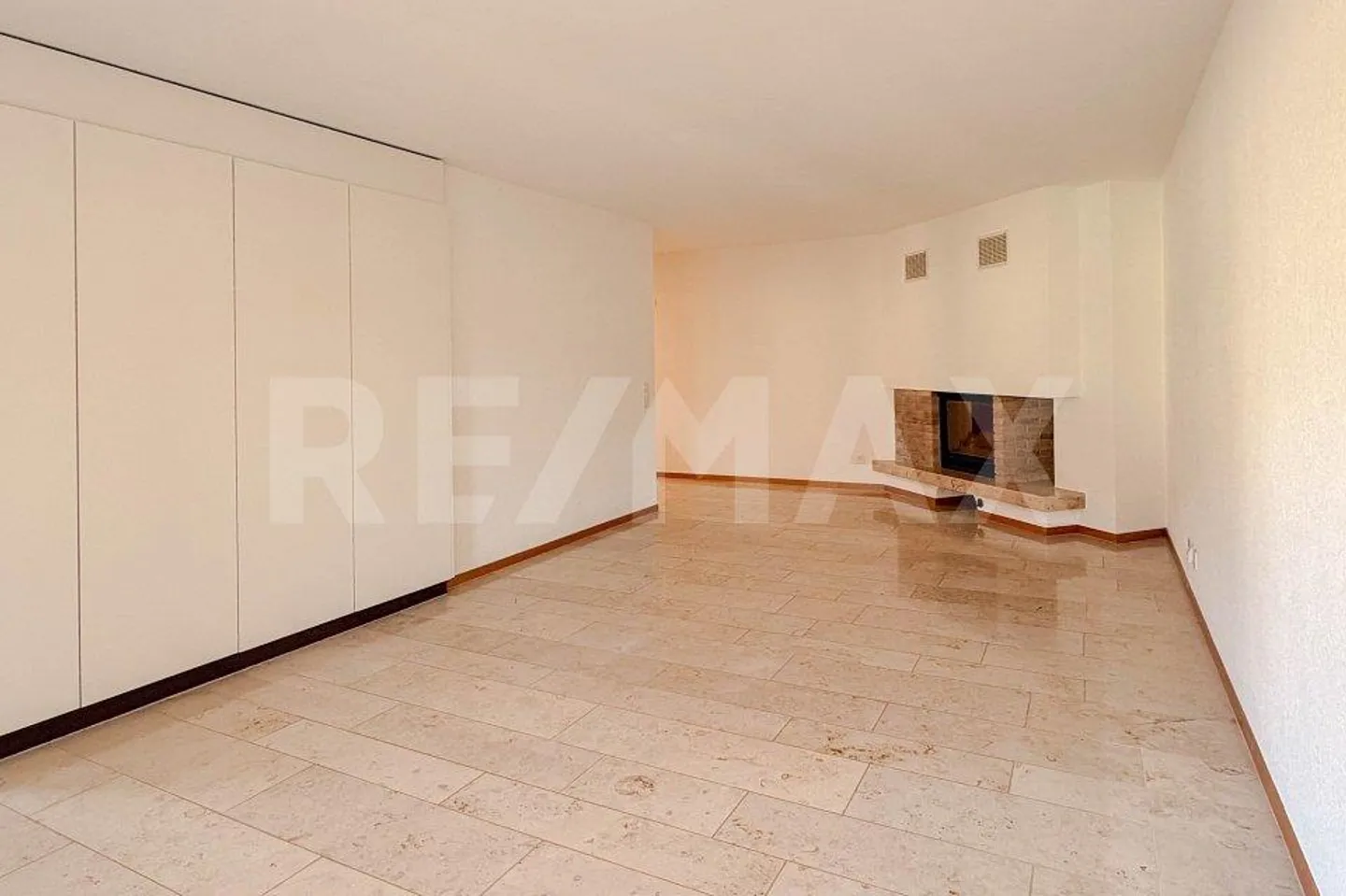 Top central location: 3.5 room apartment on the 2nd floor - Photo 11 of 13