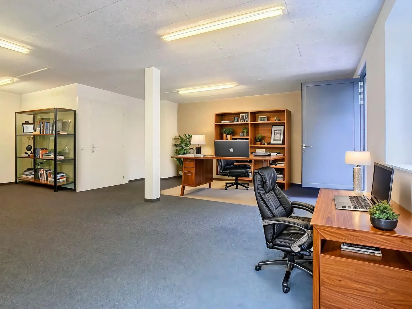 Commercial Spaces in Estavayer-le-Lac - Photo 1 of 10