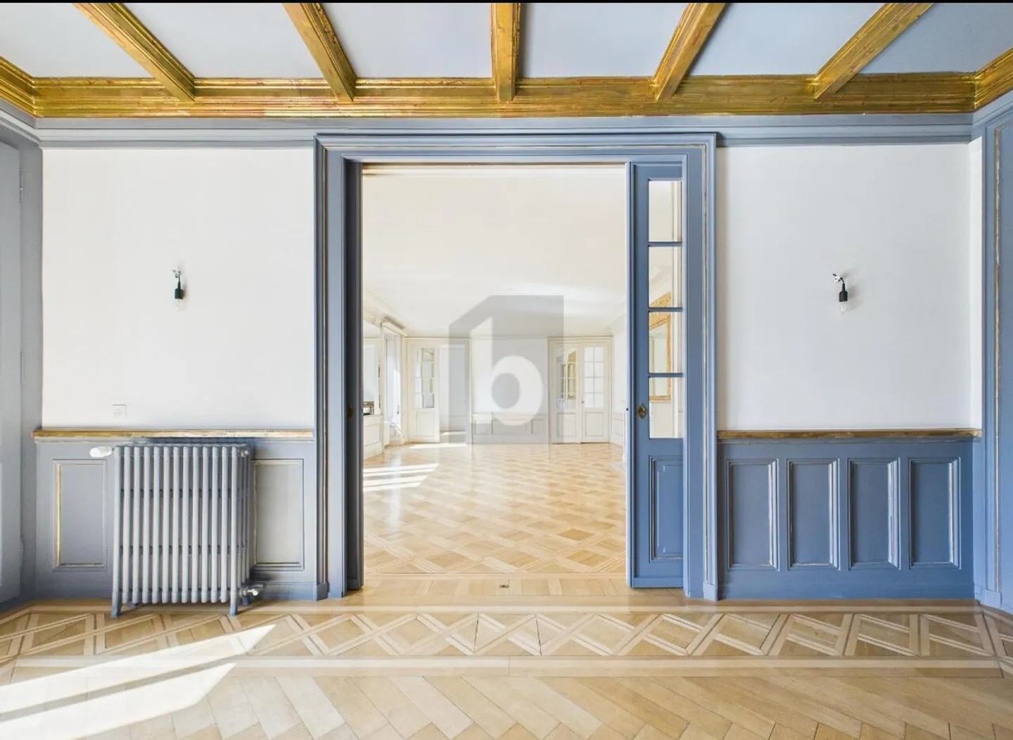 HAUSSMANNISCHE UND HOCHWERTIGE WOHNUNG MIT AUSSICHT IN CHAMPEL - Foto 4 von 6