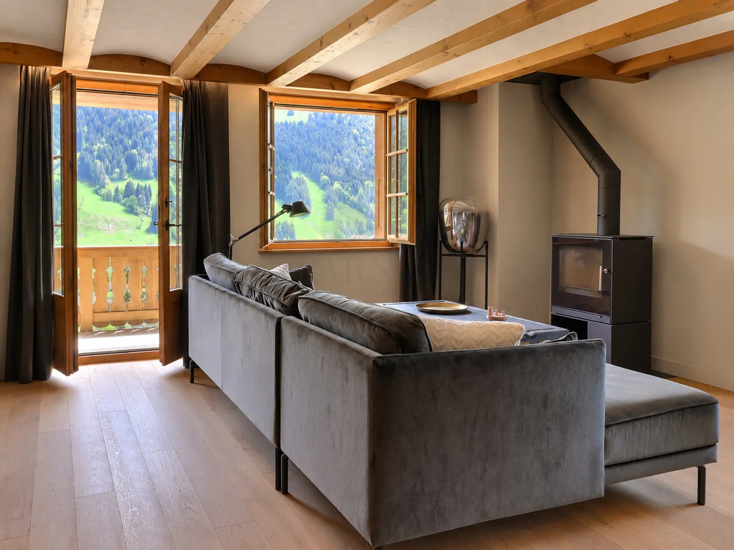 Appartement Charmant avec Vue Montagne - Photo 4 sur 8