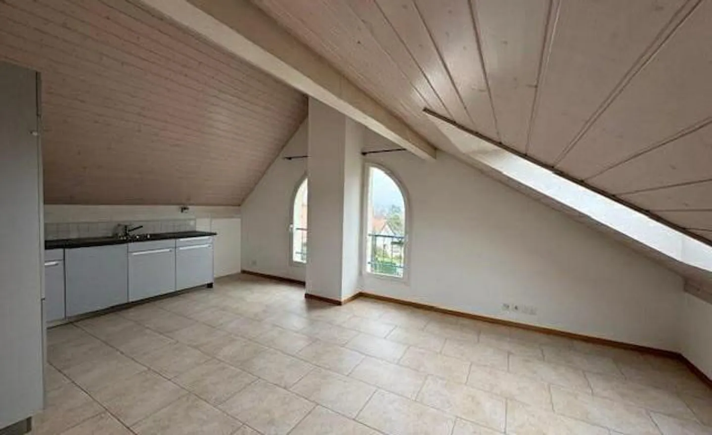 Charming Apartment in Villa - Photo 2 of 6