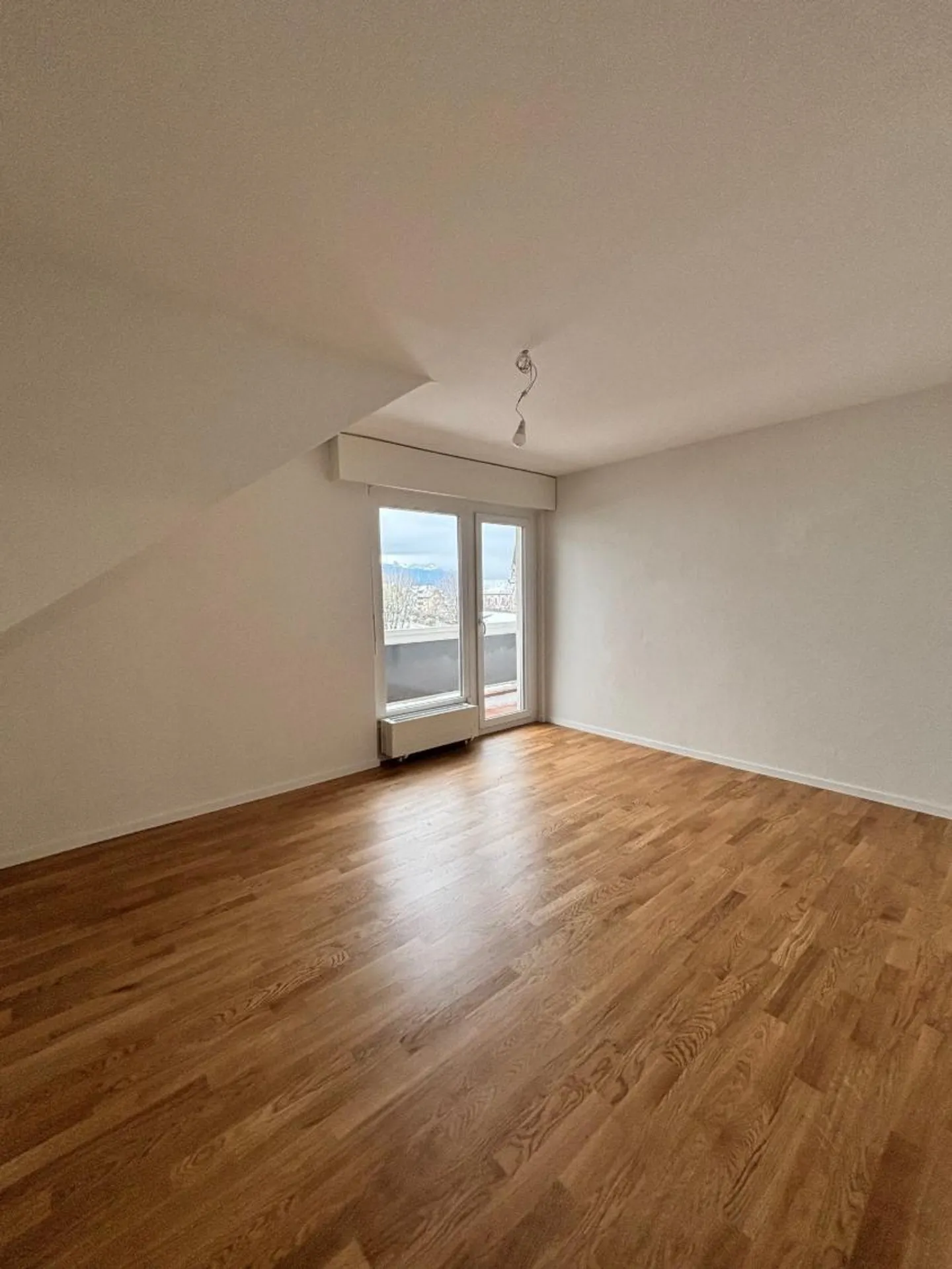Dachgeschoss 4.5 Zimmer - Foto 5 von 14