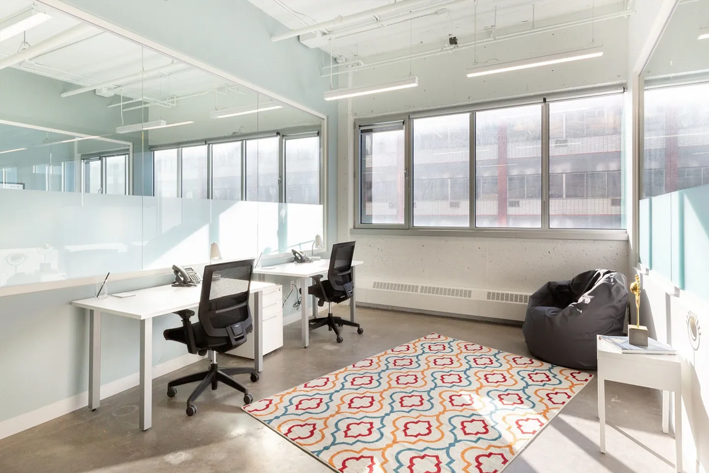Find office space in Spaces Main Station for 3 people - everything is taken care of - Photo 3 of 13