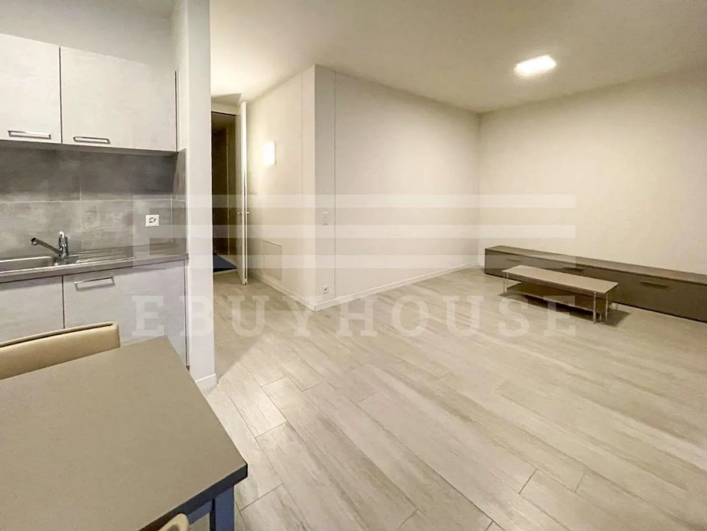 Bel appartement meublé - Photo 3 sur 8