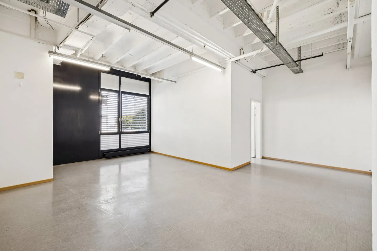 Idealer Standort im Fußgängerzentrum der Stadt - Foto 8 von 12