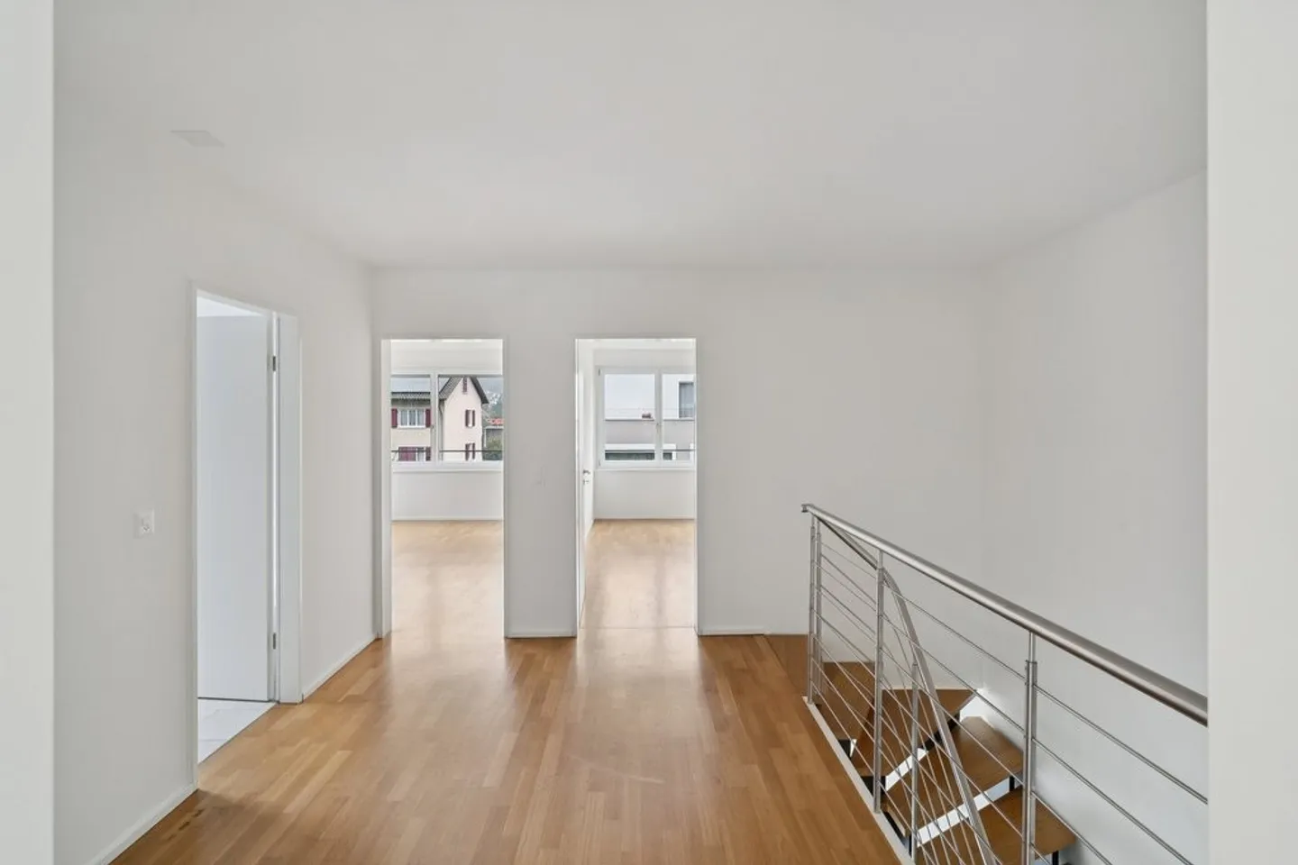 Magnifique appartement en duplex de 4,5 pièces avec jardin - Photo 7 sur 12