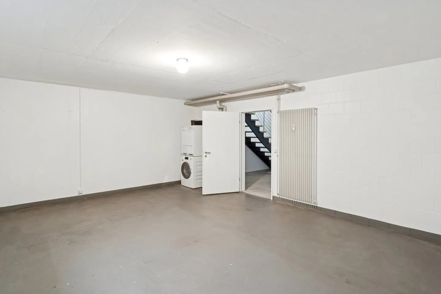 Magnifique appartement en duplex de 4,5 pièces avec jardin - Photo 11 sur 12