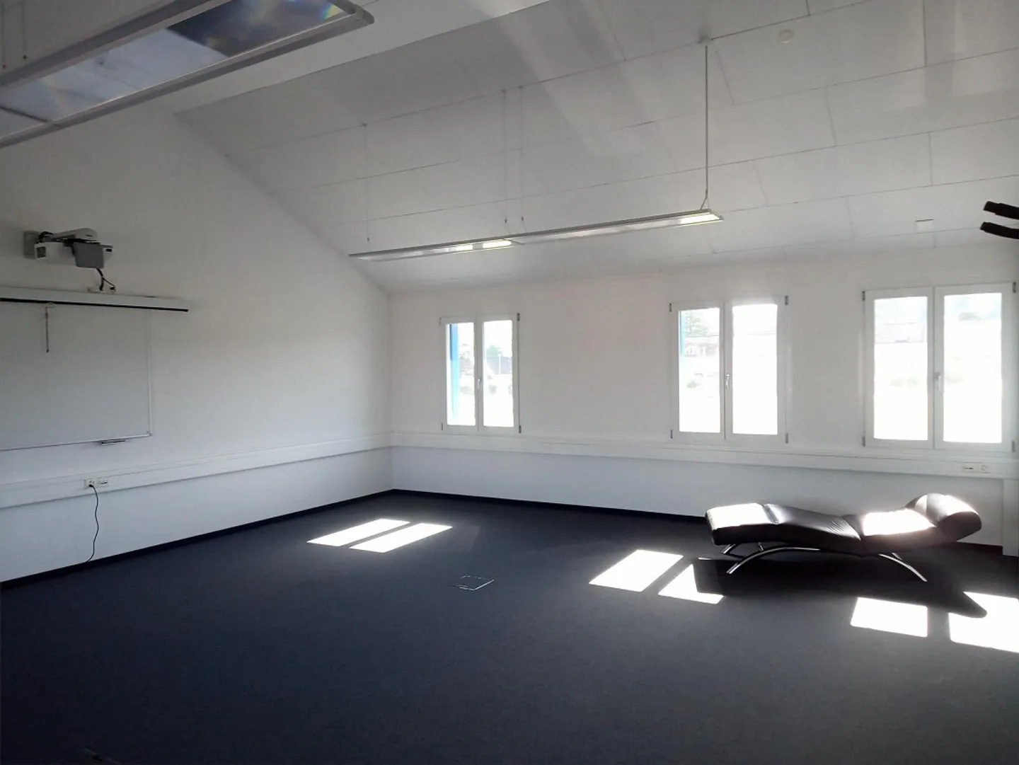 Office spaces for commercial and private purposes - Photo 4 of 11