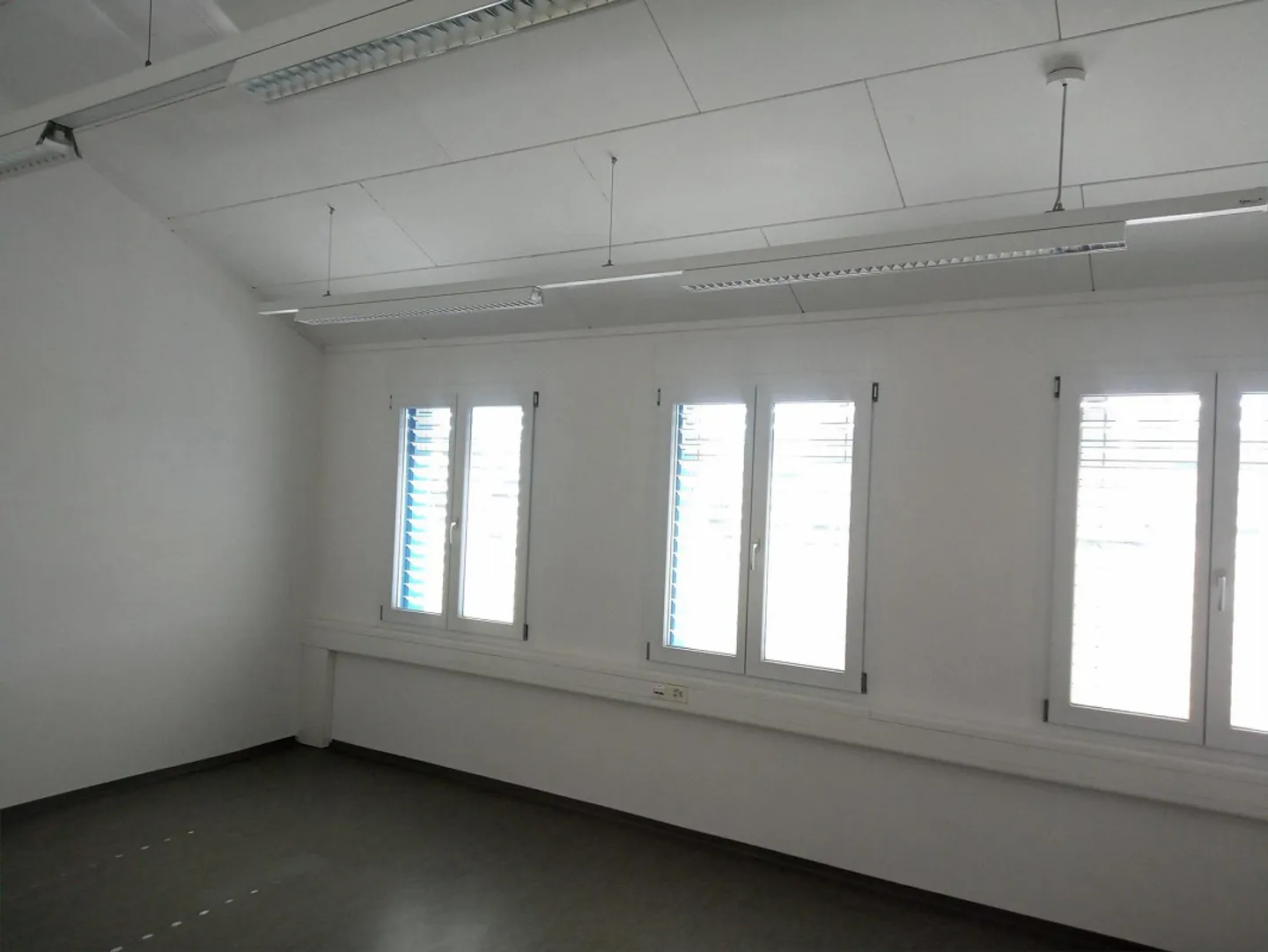 Office spaces for commercial and private purposes - Photo 8 of 11