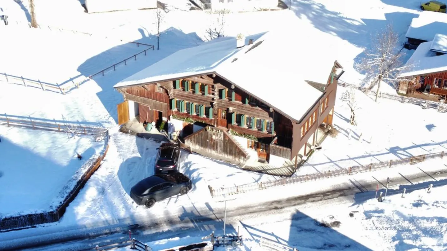 Seconda casa affascinante nel Saanenland - Foto 3 di 14